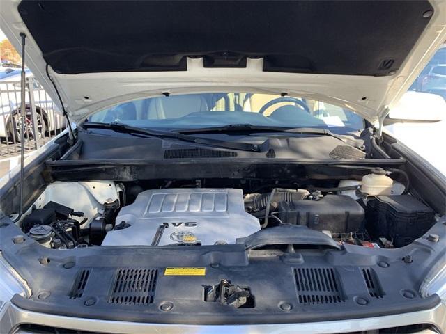 used 2013 Toyota Highlander car, priced at $8,999