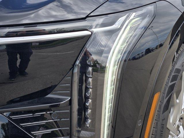 new 2025 Cadillac OPTIQ car