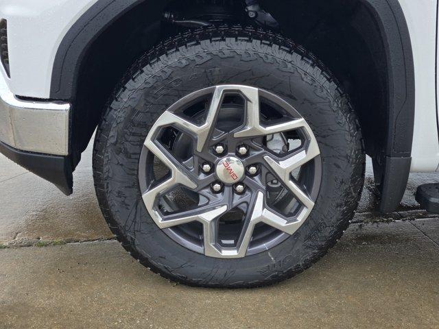 new 2025 GMC Sierra 1500 car, priced at $57,025