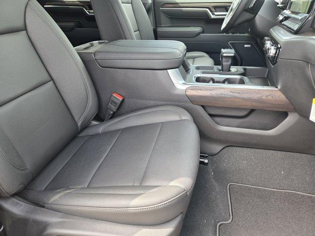 new 2025 GMC Sierra 1500 car, priced at $57,320