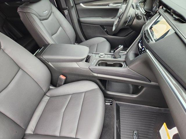 new 2025 Cadillac XT5 car, priced at $63,985