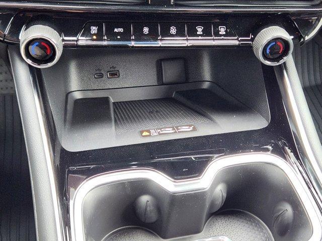 new 2026 Chevrolet Traverse car, priced at $54,120