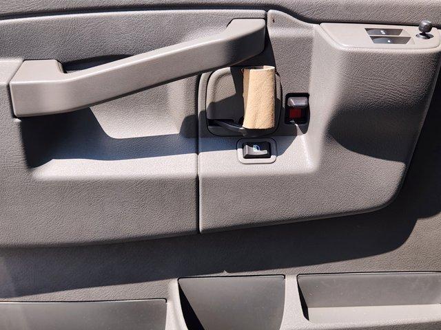 new 2025 GMC Savana 2500 car