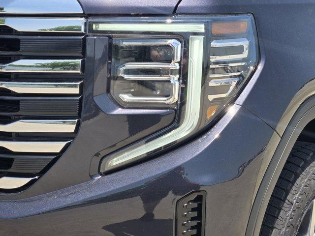 new 2025 GMC Sierra 1500 car, priced at $57,525