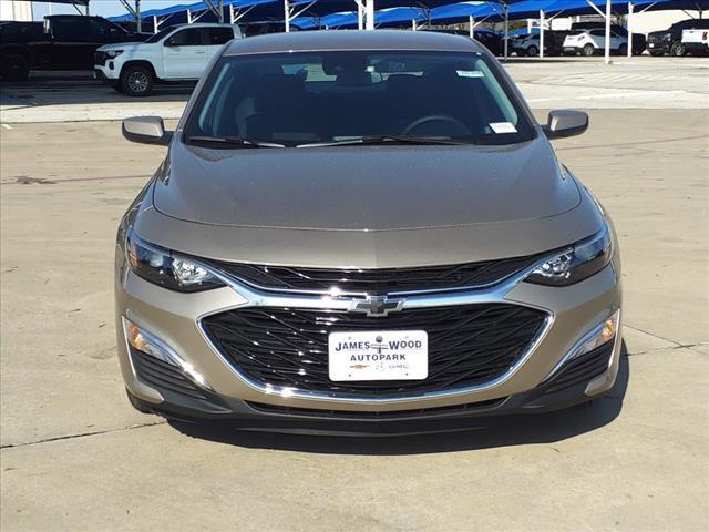 new 2025 Chevrolet Malibu car, priced at $26,320