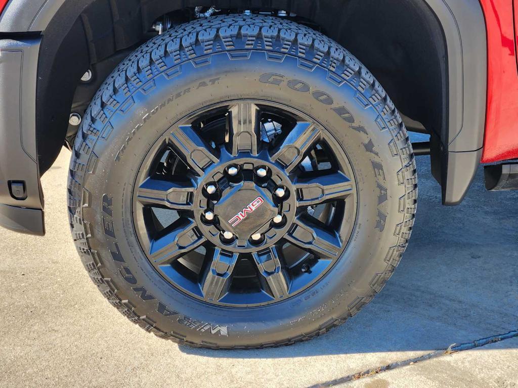 used 2025 GMC Sierra 2500 car, priced at $80,977