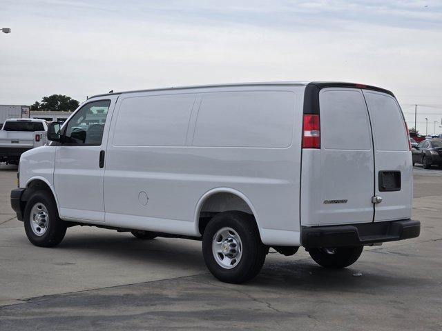 new 2025 Chevrolet Express 2500 car