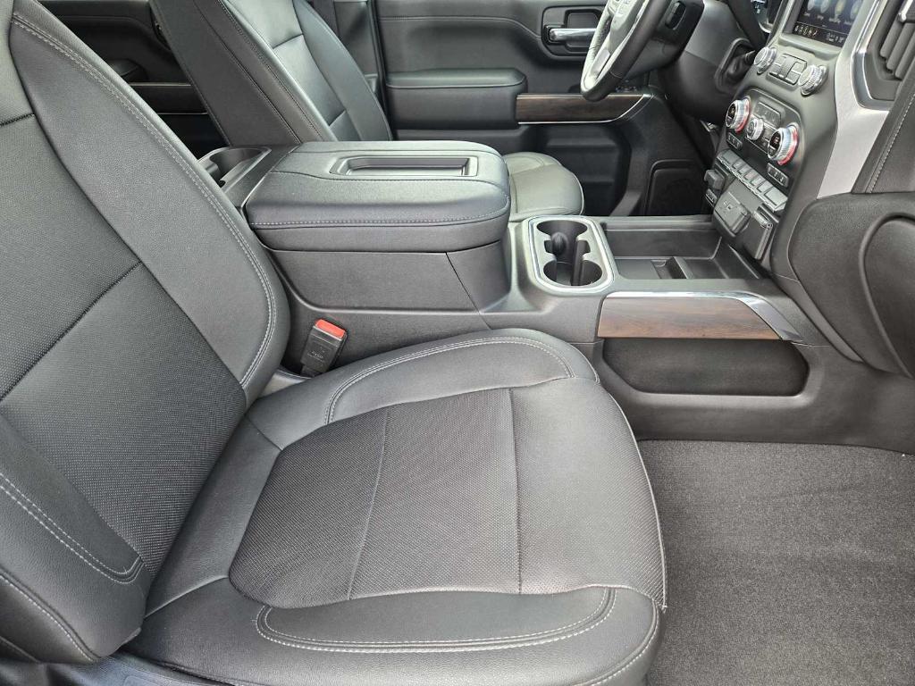 used 2022 GMC Sierra 2500 car, priced at $52,977