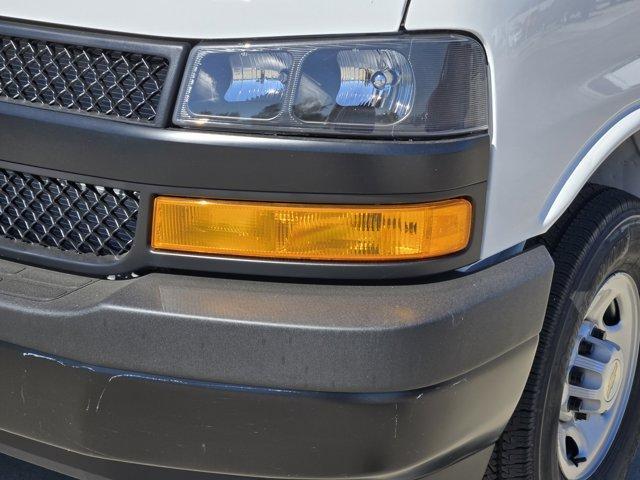 new 2025 Chevrolet Express 2500 car