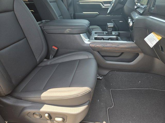 new 2025 GMC Sierra 1500 car, priced at $53,670