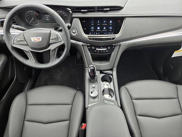 new 2025 Cadillac XT5 car, priced at $44,790