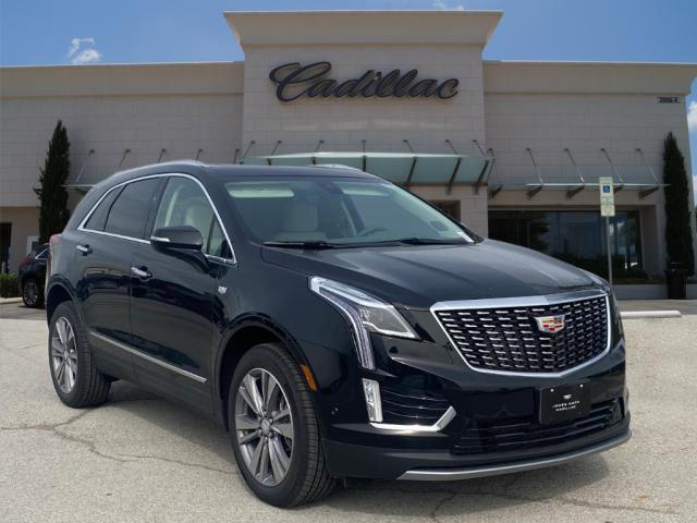 new 2025 Cadillac XT5 car, priced at $56,090