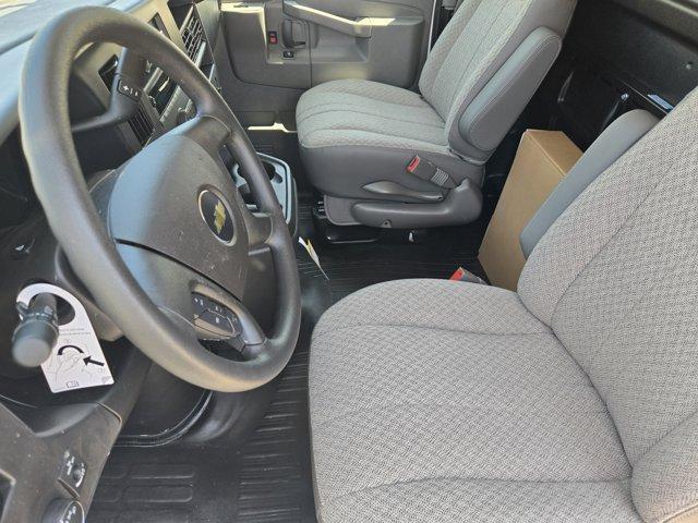 new 2025 Chevrolet Express 2500 car