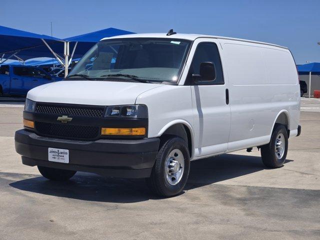 new 2025 Chevrolet Express 2500 car