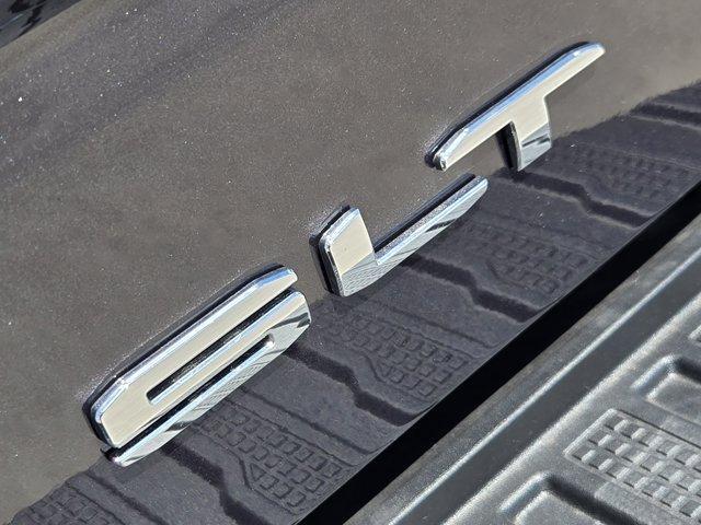 new 2025 GMC Sierra 1500 car, priced at $58,320
