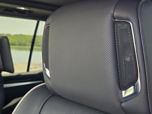 new 2025 Cadillac Escalade car