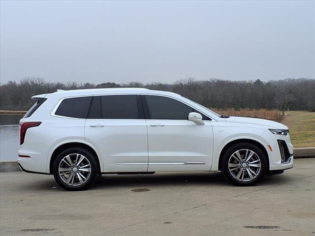 used 2021 Cadillac XT6 car, priced at $31,977