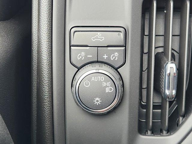 new 2025 Chevrolet Silverado 1500 car, priced at $38,245