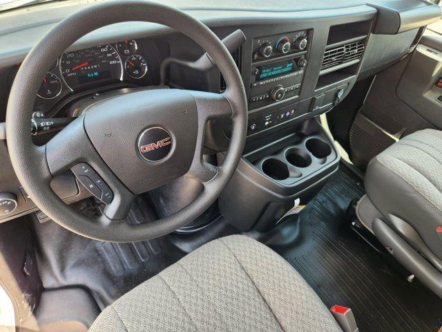 new 2025 GMC Savana 2500 car