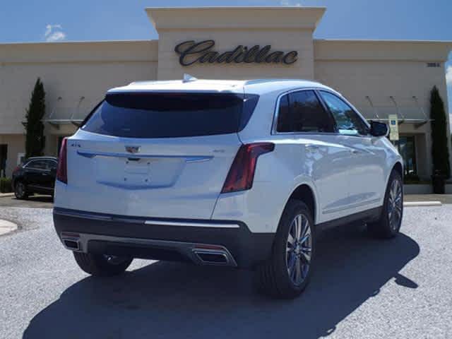 new 2025 Cadillac XT5 car, priced at $58,135