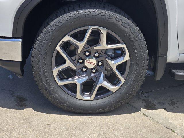 new 2025 GMC Sierra 1500 car, priced at $56,025