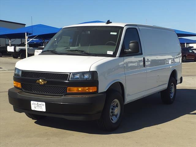 new 2024 Chevrolet Express 2500 car