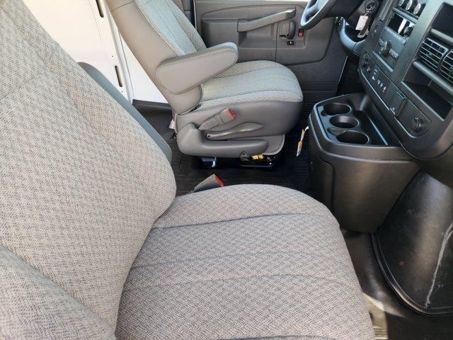 new 2025 Chevrolet Express 2500 car