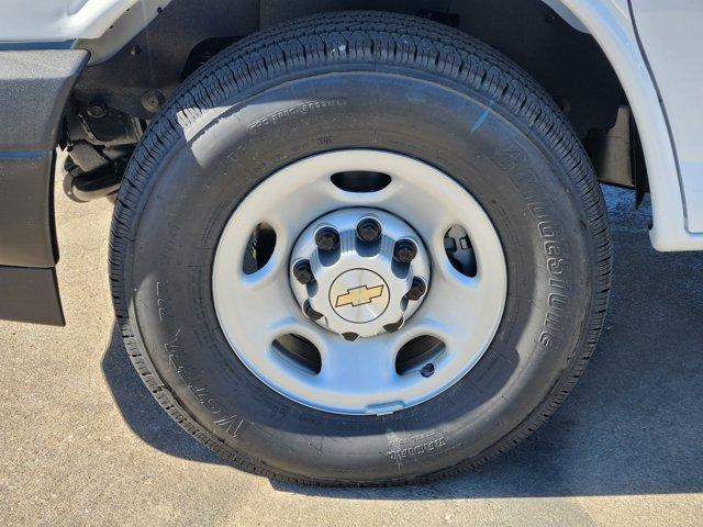 new 2025 Chevrolet Express 2500 car