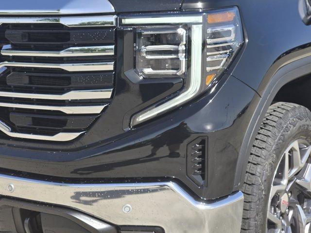 new 2025 GMC Sierra 1500 car, priced at $57,525