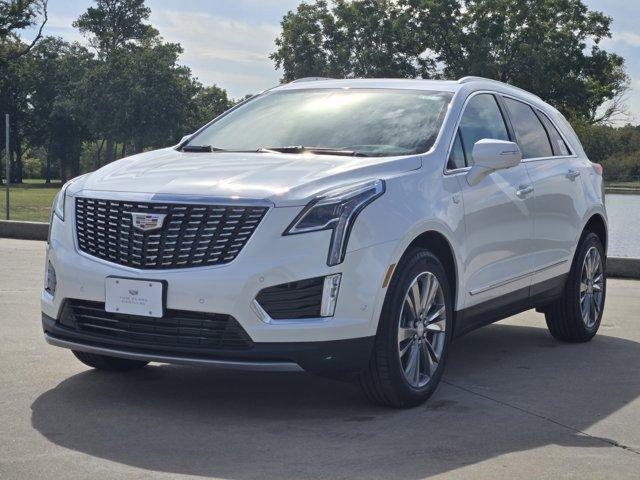 new 2025 Cadillac XT5 car, priced at $57,790