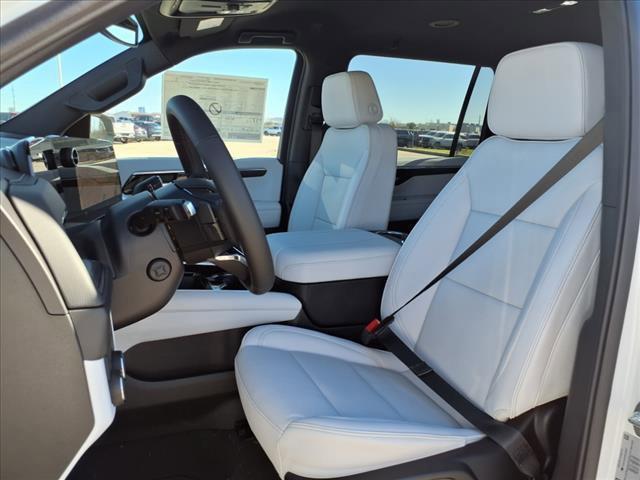 new 2025 Chevrolet Suburban car, priced at $76,615