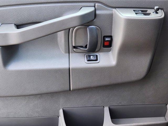 new 2025 GMC Savana 2500 car