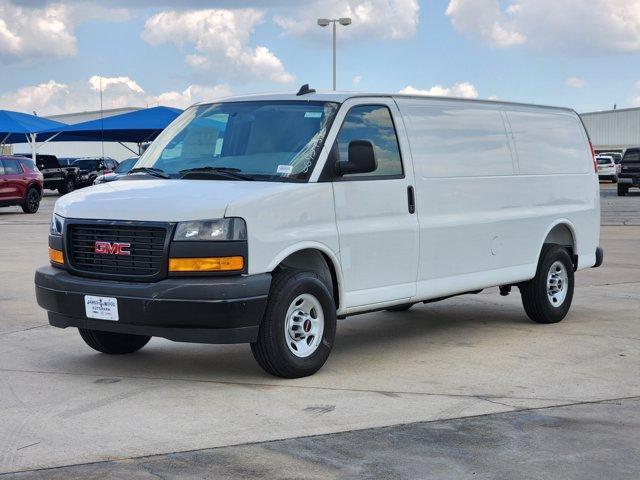 new 2025 GMC Savana 2500 car
