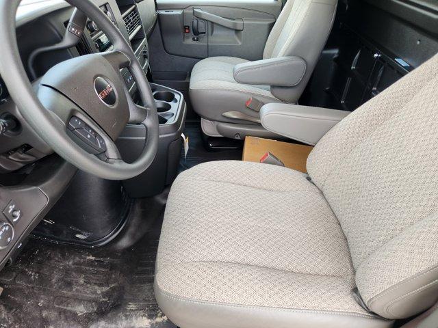 new 2025 GMC Savana 2500 car