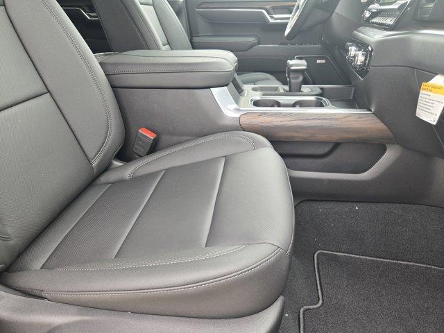 new 2025 GMC Sierra 1500 car, priced at $52,675