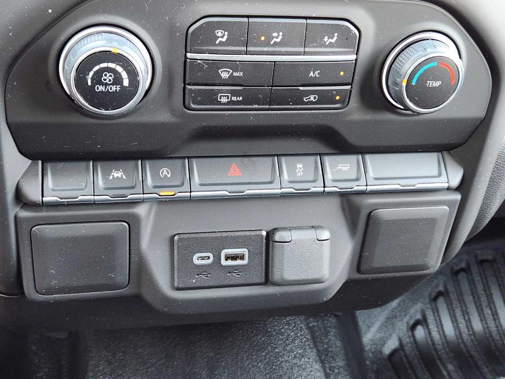 used 2025 Chevrolet Silverado 1500 car, priced at $35,977