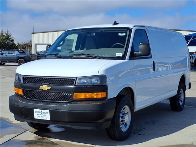 new 2024 Chevrolet Express 2500 car