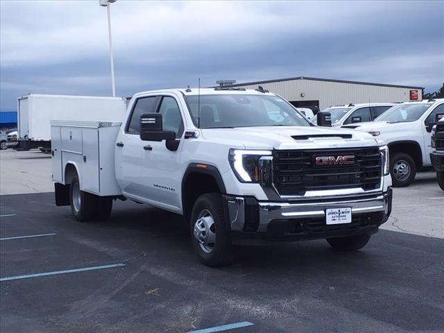 new 2024 GMC Sierra 3500 car, priced at $66,143