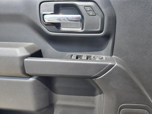 new 2025 GMC Sierra 1500 car, priced at $47,995