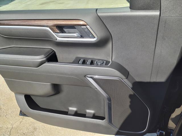 new 2025 Chevrolet Silverado 1500 car, priced at $45,405