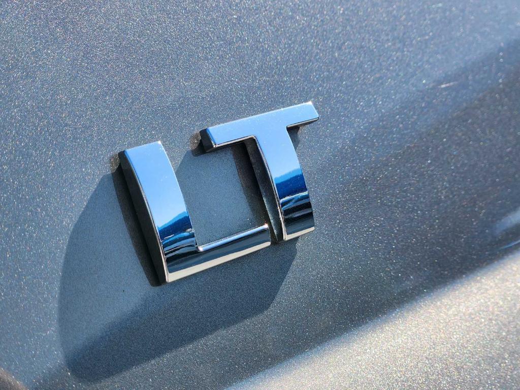 used 2017 Chevrolet Suburban car, priced at $15,977