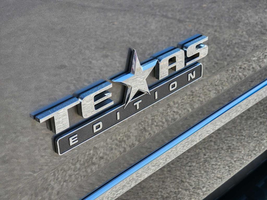 used 2017 Chevrolet Suburban car, priced at $15,977