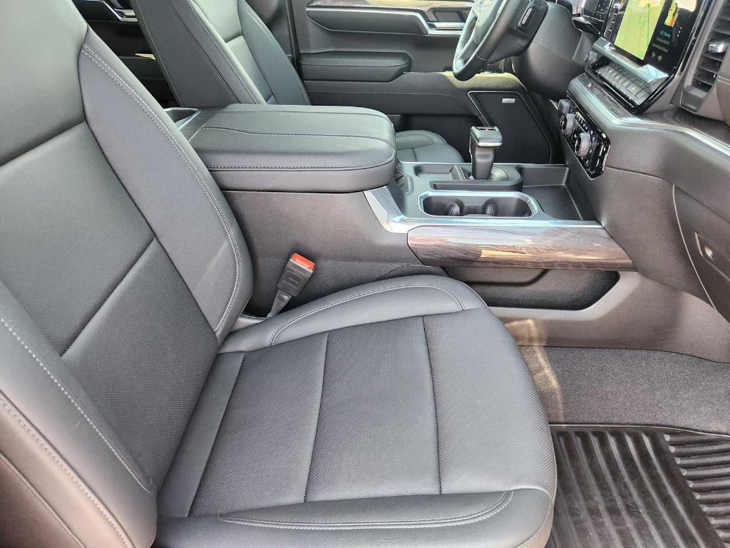 used 2024 Chevrolet Silverado 1500 car, priced at $48,977