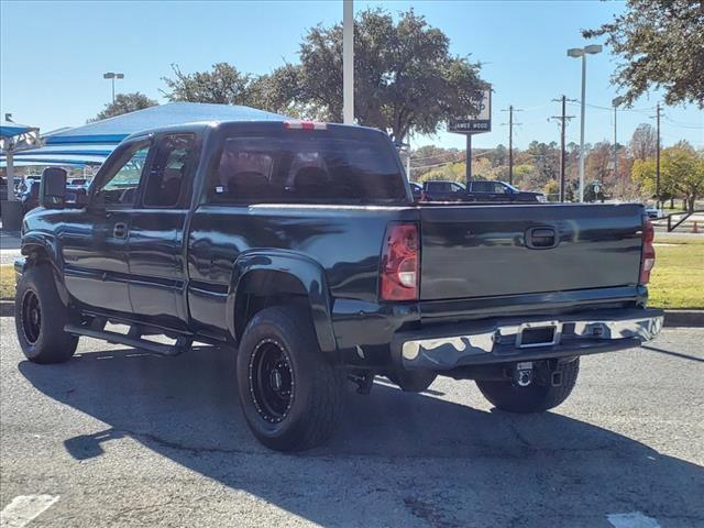 used 2004 Chevrolet Silverado 2500 car, priced at $7,977