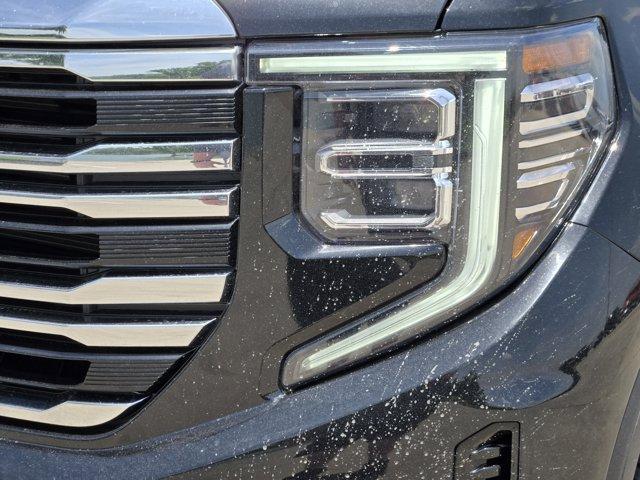 new 2025 GMC Sierra 1500 car, priced at $53,670