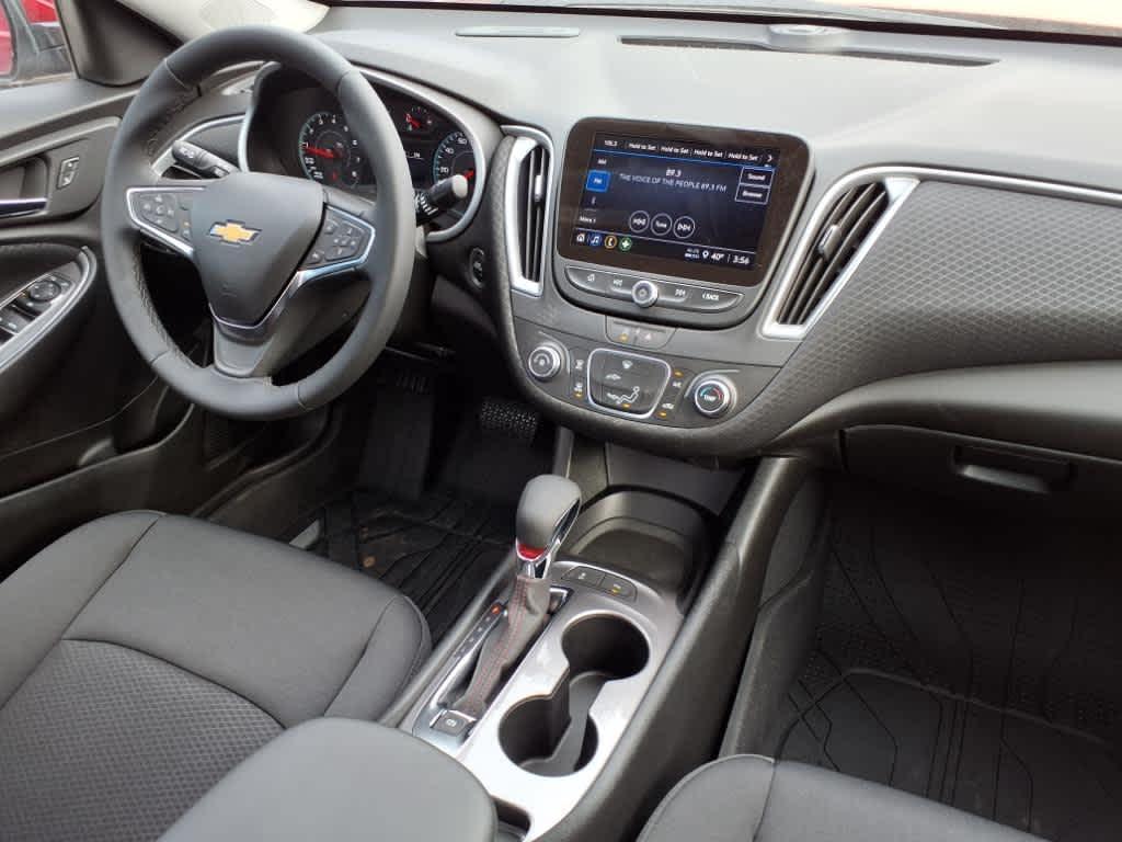 new 2025 Chevrolet Malibu car, priced at $28,815