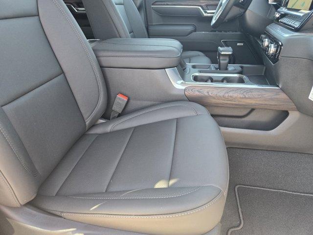 new 2025 GMC Sierra 1500 car, priced at $58,025