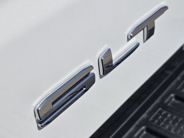 new 2025 GMC Sierra 1500 car, priced at $58,025