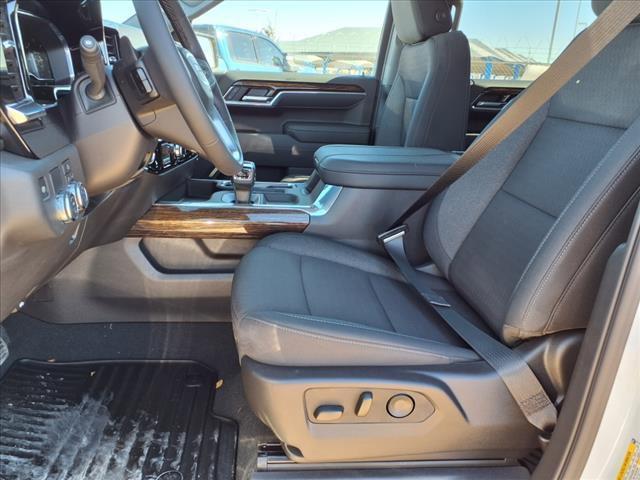 new 2025 GMC Sierra 1500 car, priced at $51,585