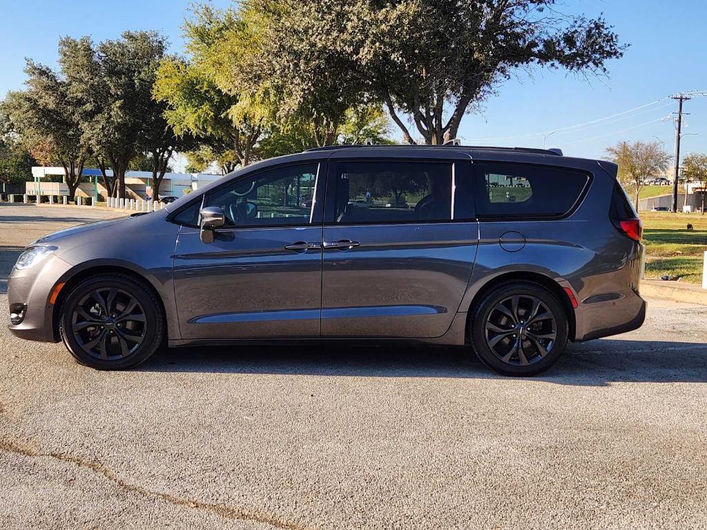 used 2018 Chrysler Pacifica car, priced at $31,455